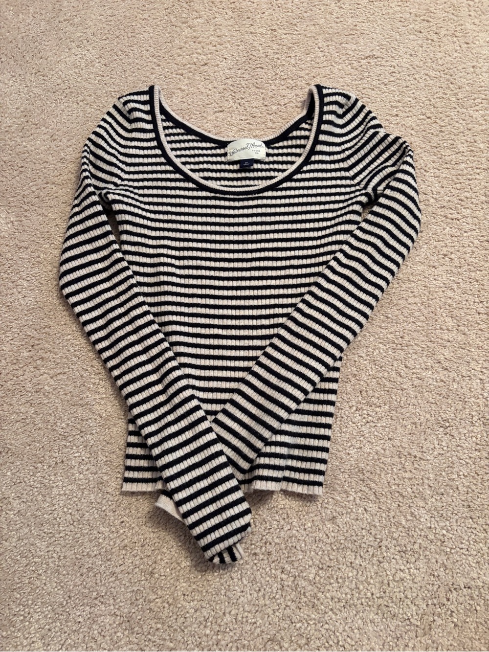 Universal Thread Black and Cream Striped Scoop Neck Sweater